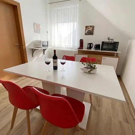 Jacky & Daniel's 2 Apartment